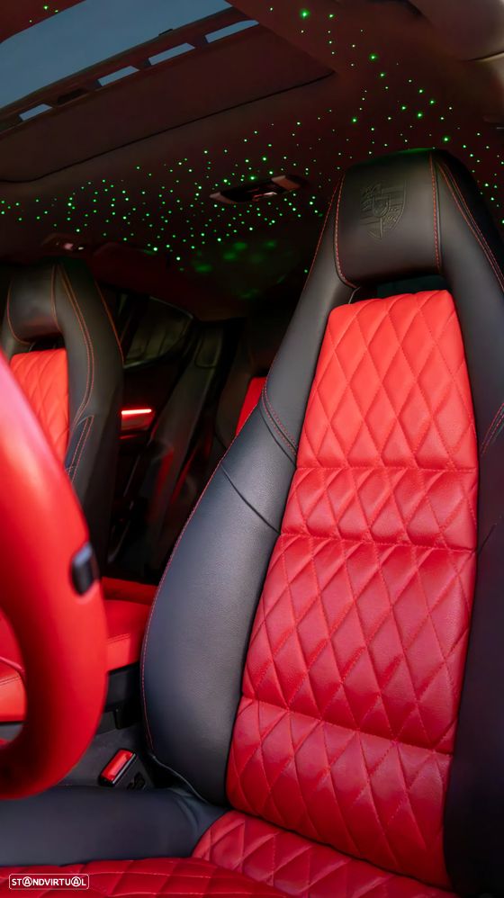 Porsche Panamera 3.0 V6 - 4