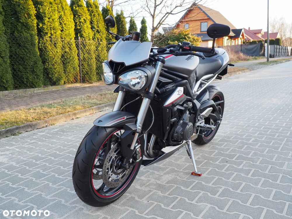 Triumph Street Triple - 5