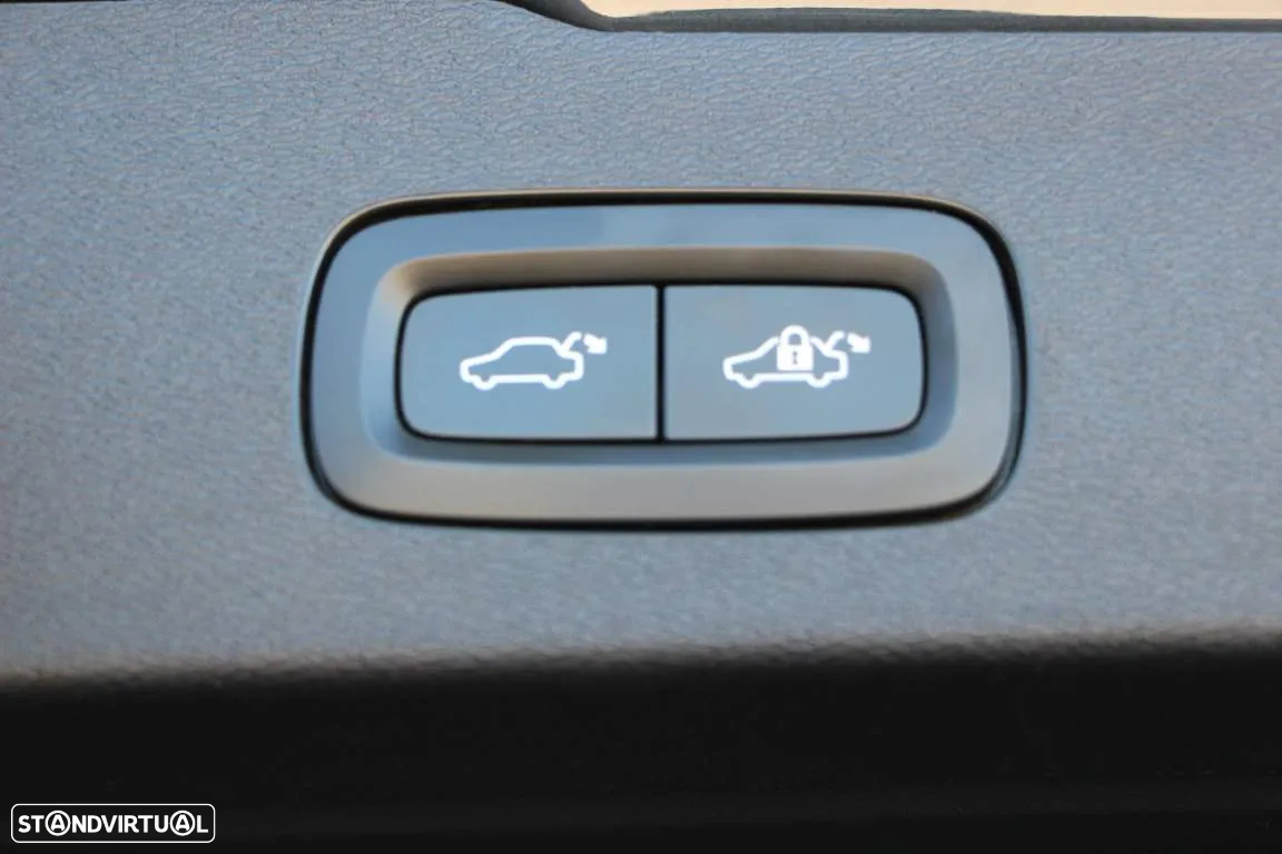 Volvo V60 2.0 D4 Inscription Geartronic - 28