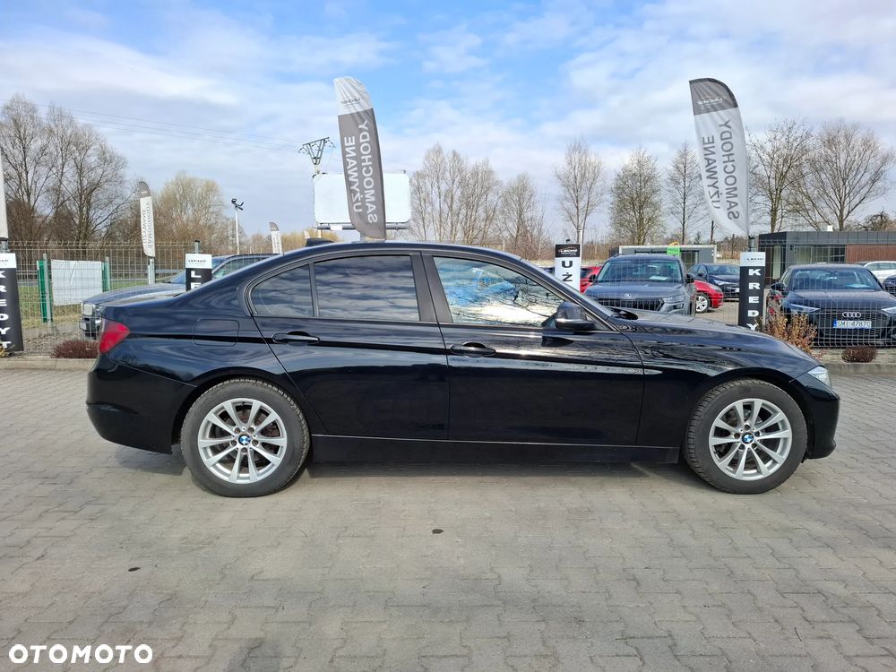 BMW Seria 3 - 36