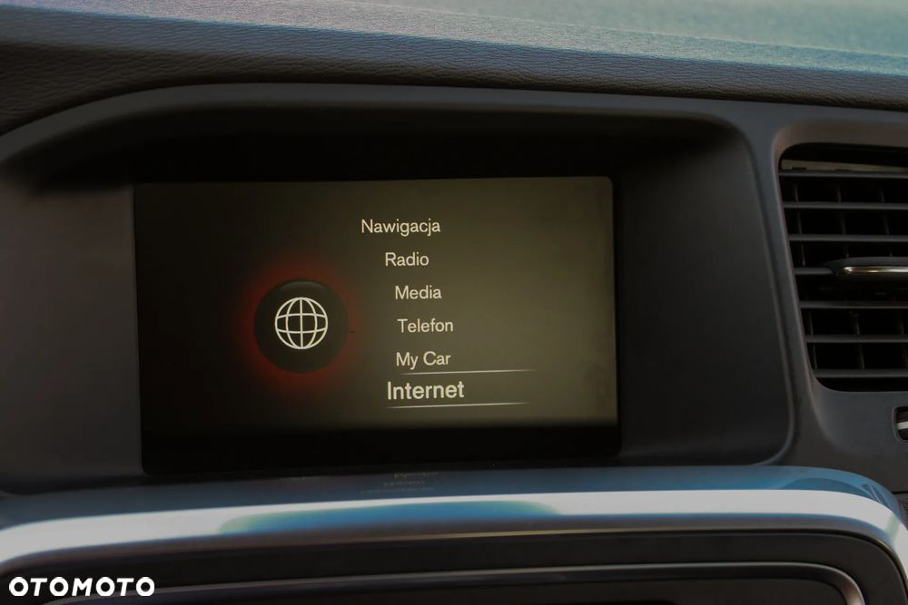 Volvo V60 D3 Summum - 37