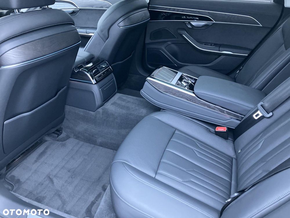 Audi A8 - 15