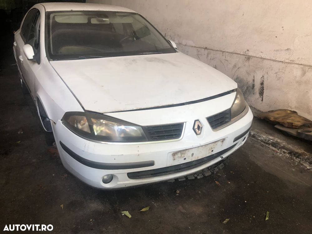 Bara fata Renault Laguna 2 facelift alb 2005 - 5