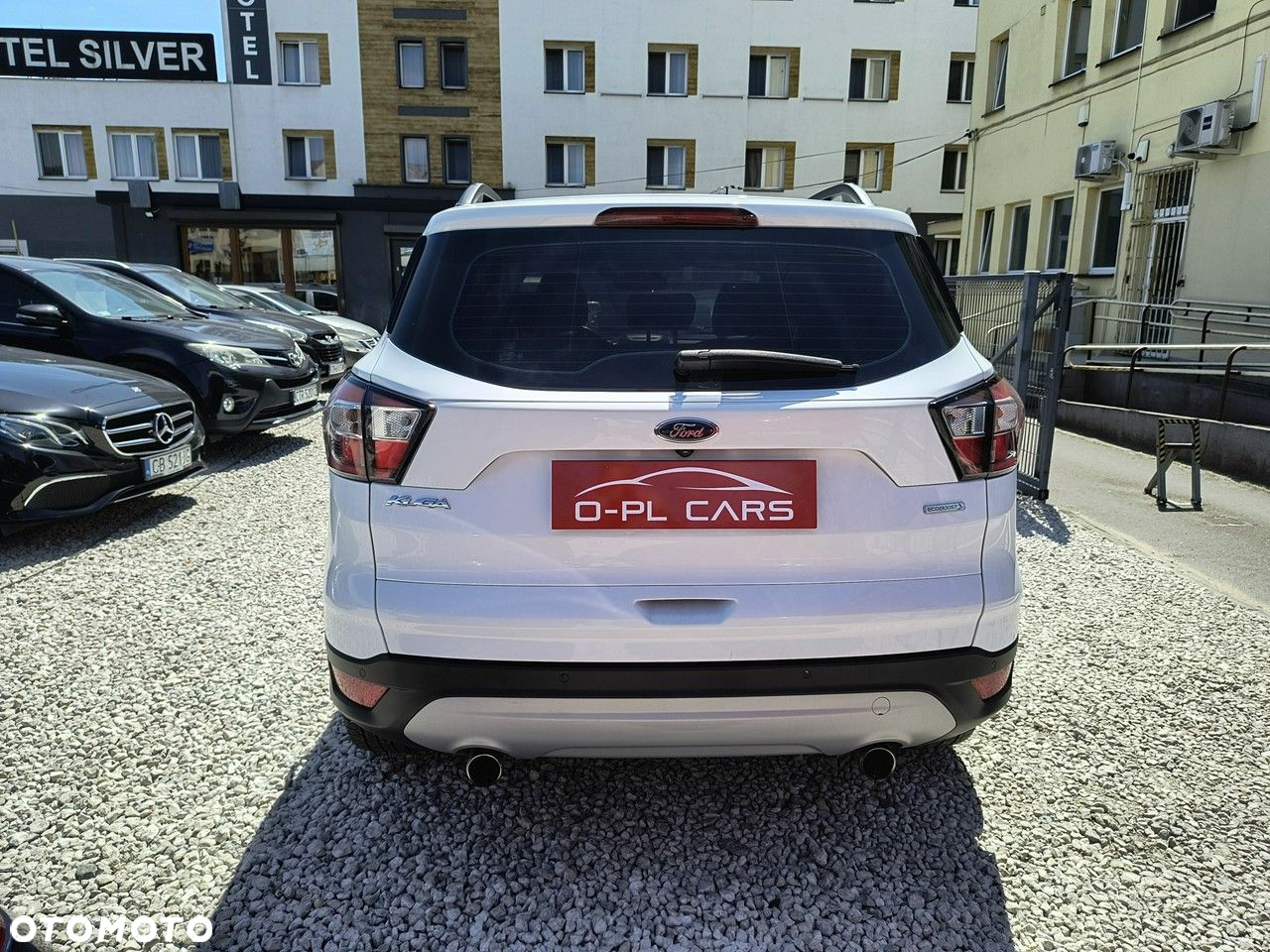 Ford Kuga 1.5 EcoBoost 2x4 Titanium - 6