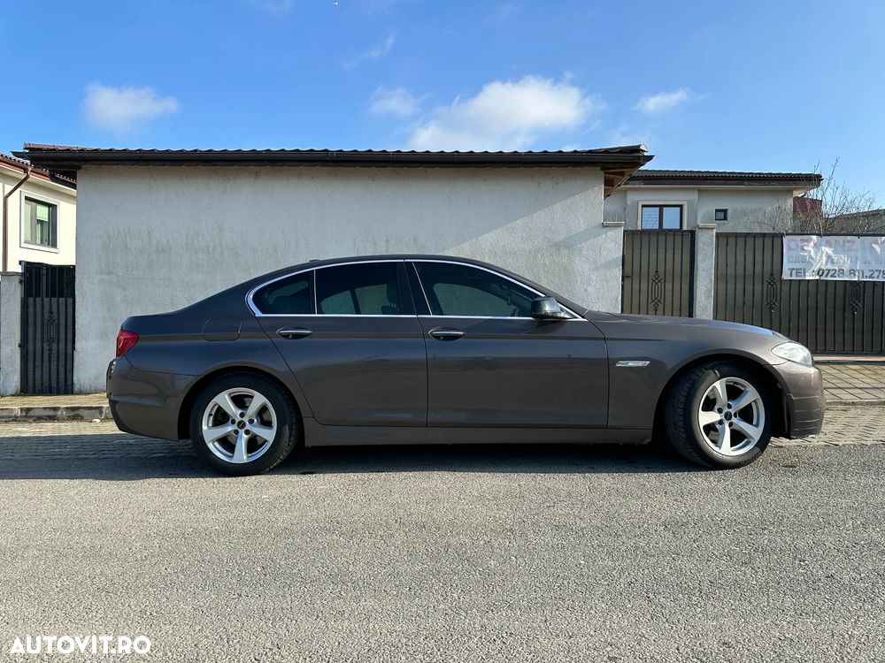BMW Seria 5 520d Efficient Dynamics Edition - 6