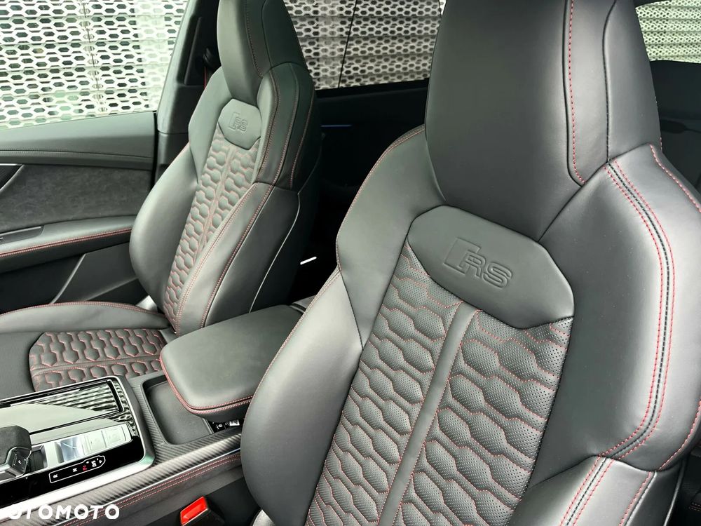 Audi RS Q8 - 6