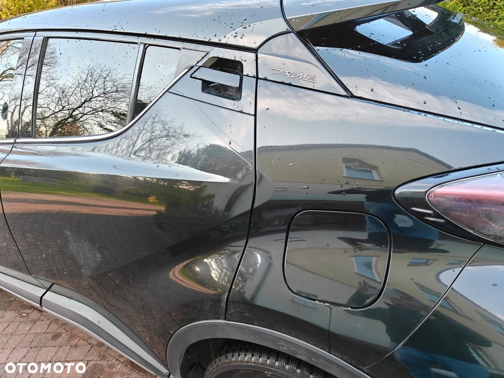 Toyota C-HR 1.8 Hybrid Prestige - 2