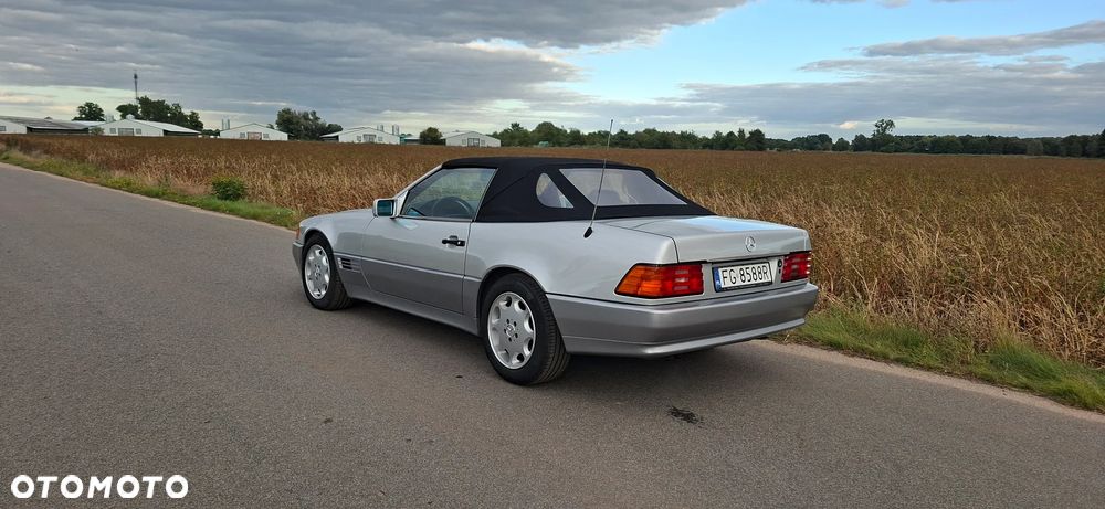 Mercedes-Benz SL - 16