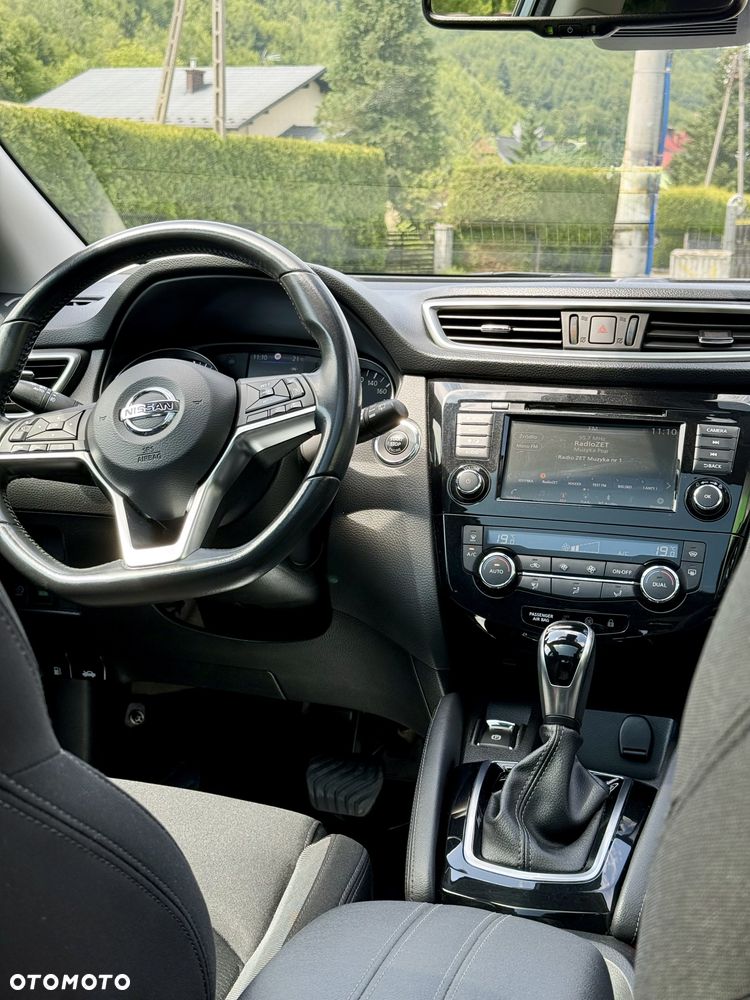 Nissan Qashqai 1.3 DIG-T N-Connecta DCT - 12