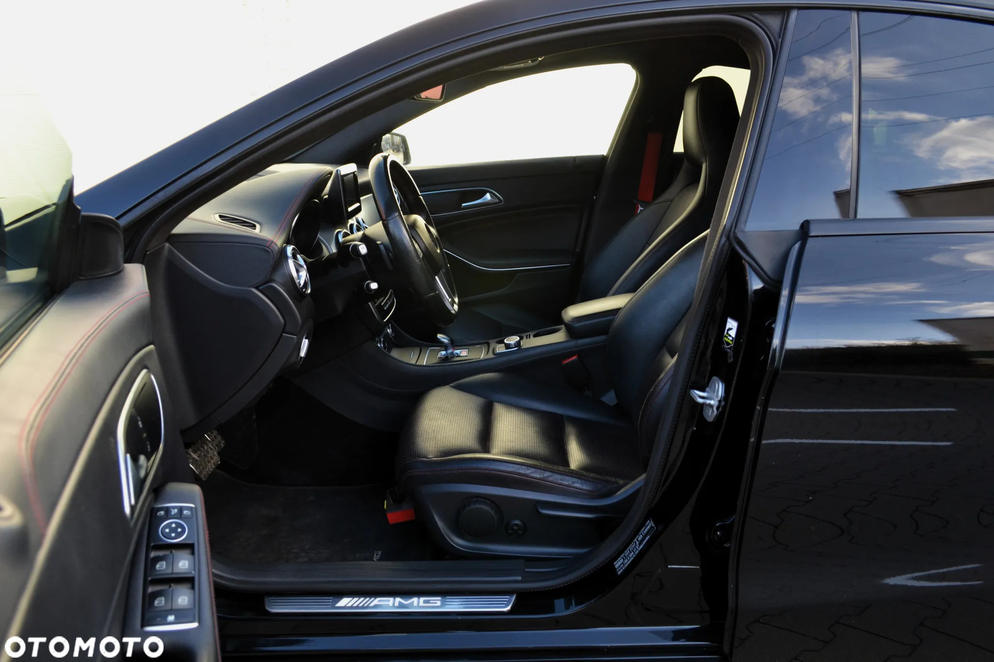 Mercedes-Benz CLA 45 AMG 4-Matic - 6