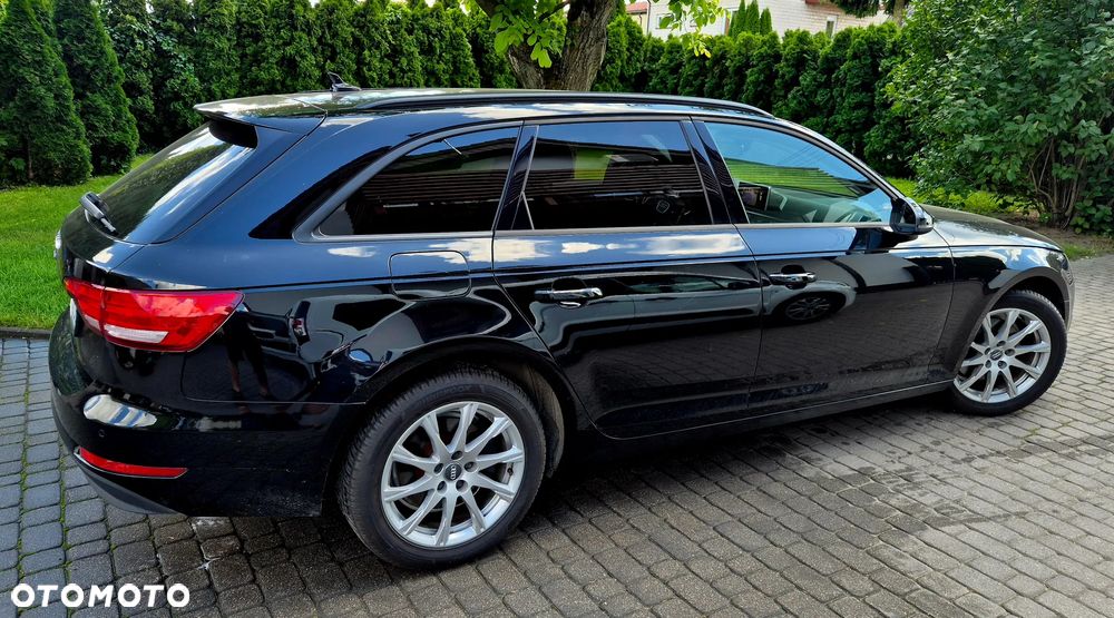Audi A4 Avant - 4