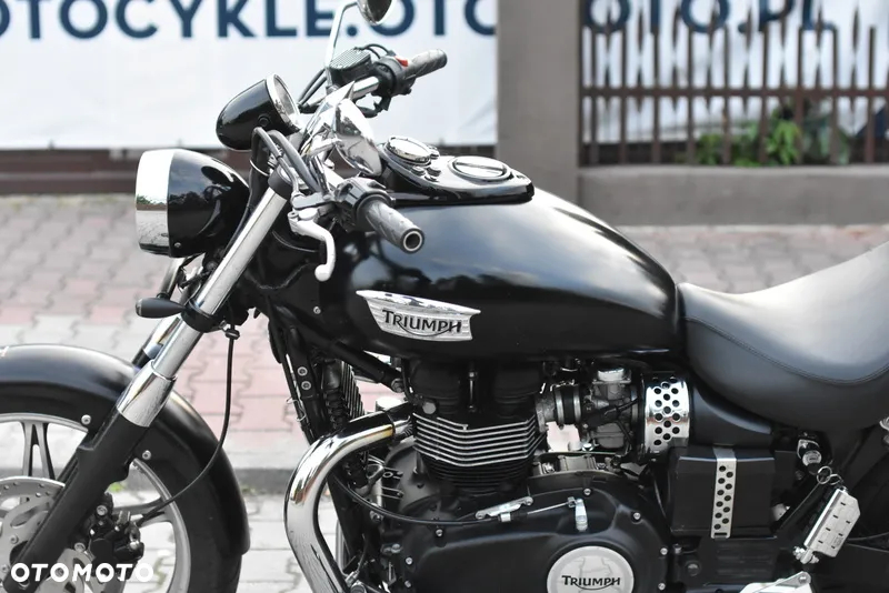 Triumph Speedmaster - 16