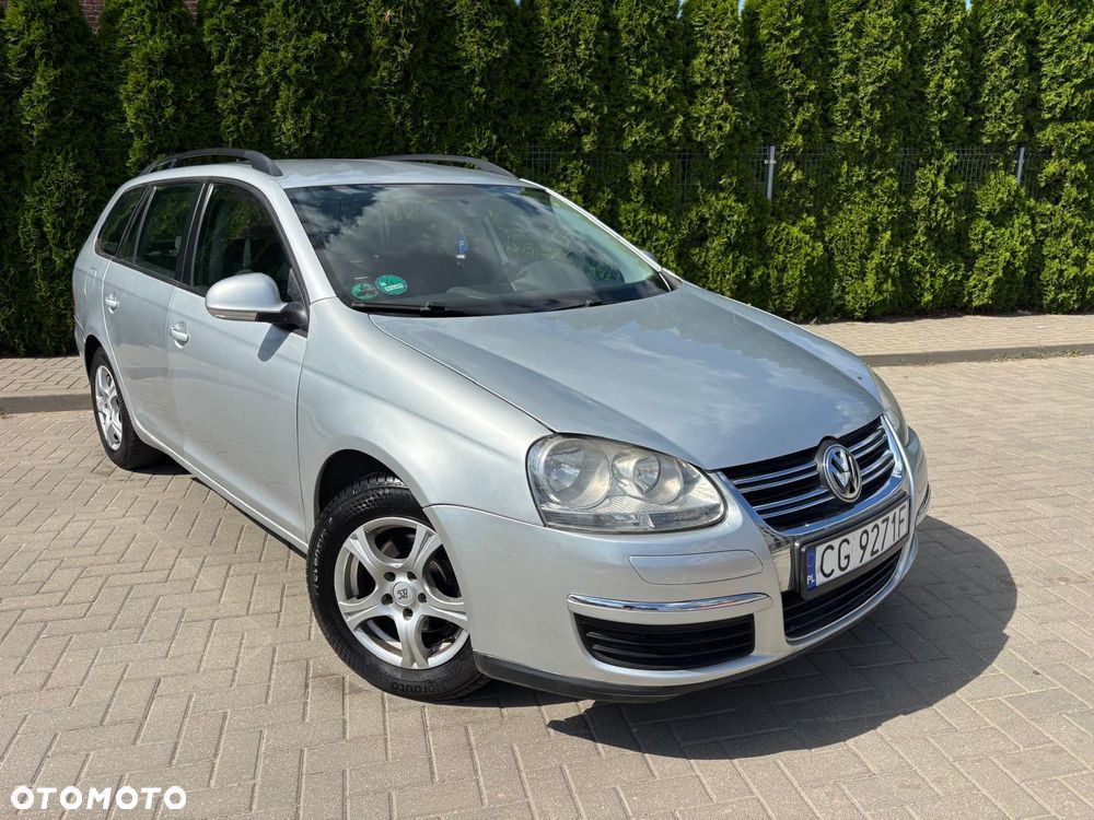 Volkswagen Golf 1.9 TDI DSG DPF Trendline - 23
