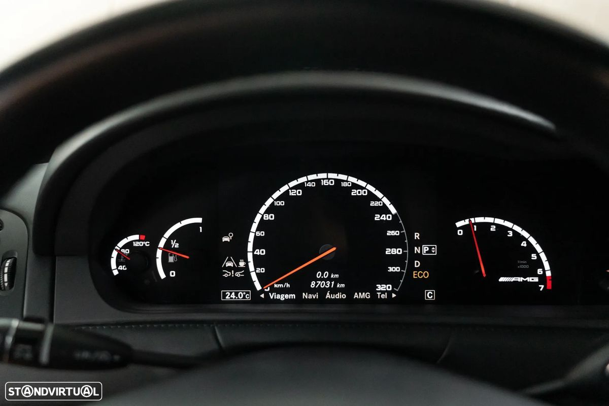 Mercedes-Benz CL 63 AMG Standard - 16