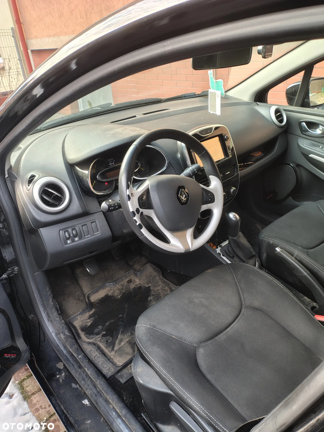 Renault Clio - 7
