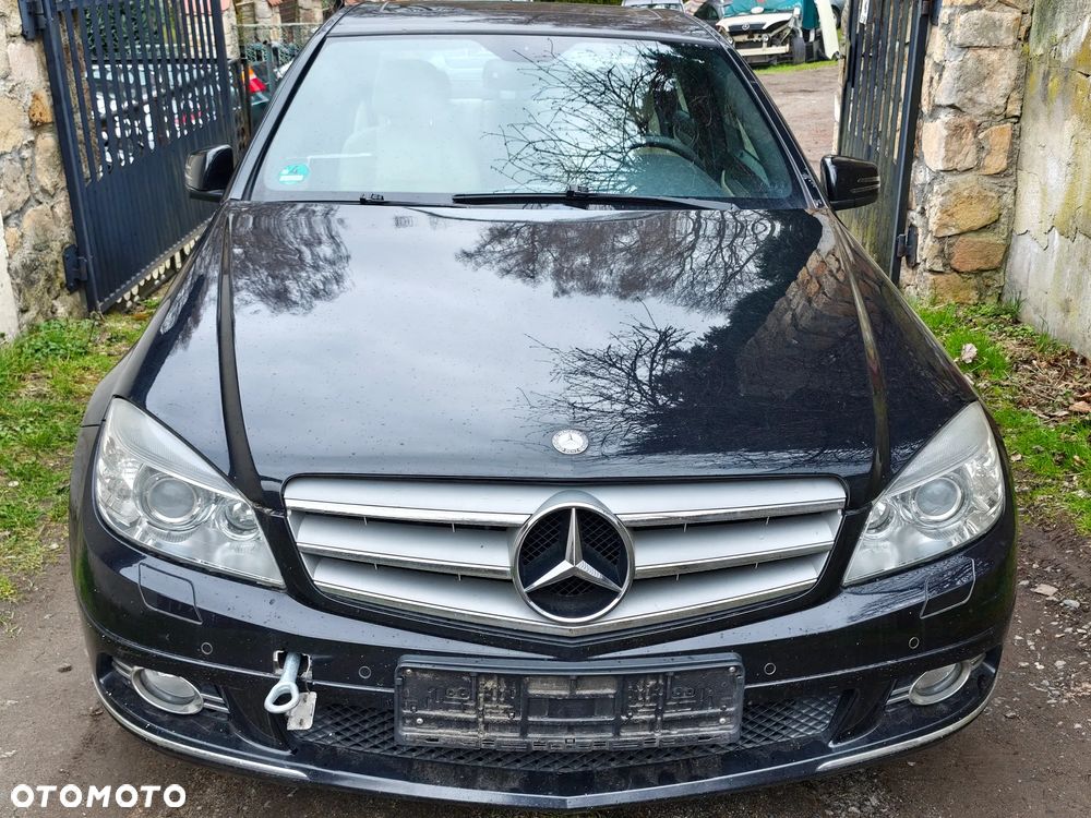 Mercedes-Benz Klasa C 250 CDI DPF (BlueEFFICIENCY) Avantgarde - 19