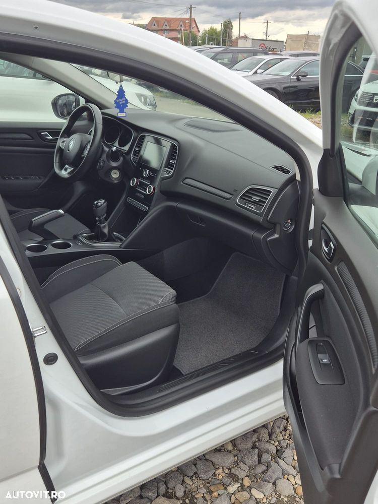 Renault Megane - 7