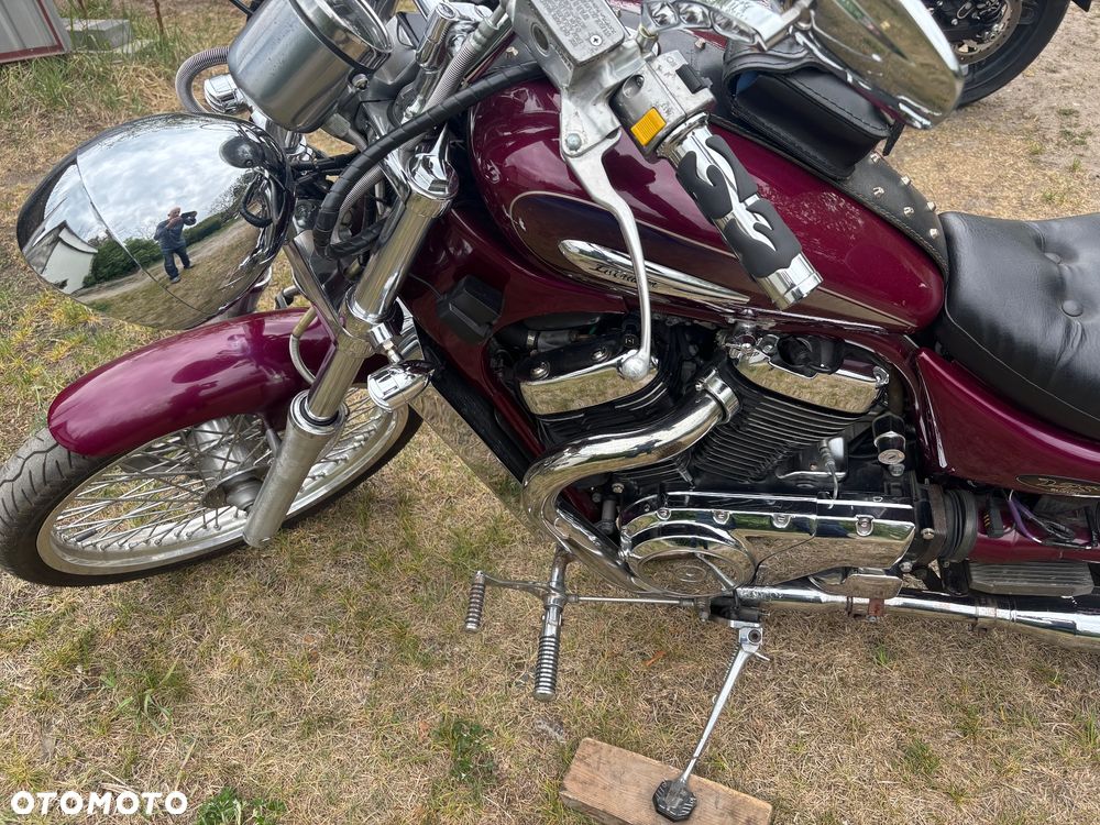 Suzuki Intruder - 4