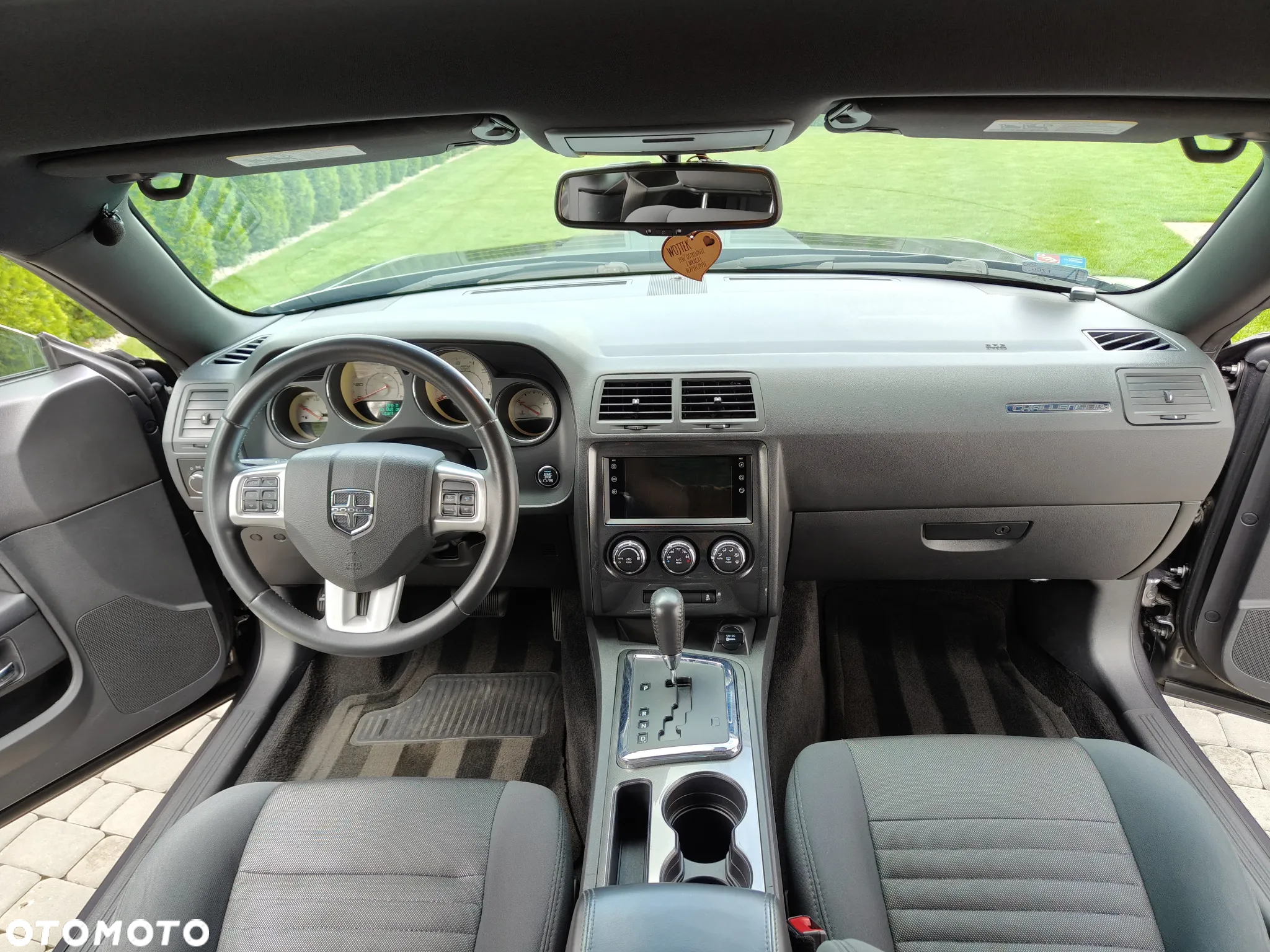 Dodge Challenger - 15