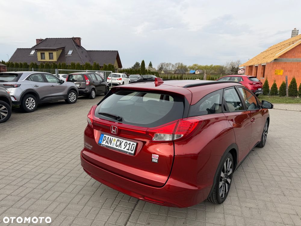 Honda Civic 1.6 i-DTEC Executive Black Edition - 9