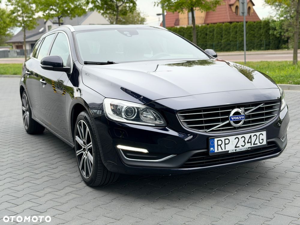 Volvo V60 D2 Geartronic Summum - 13