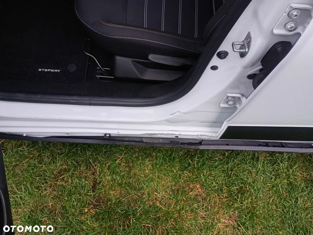 Dacia Sandero Stepway 1.0 TCe SL Celebration S&S - 24