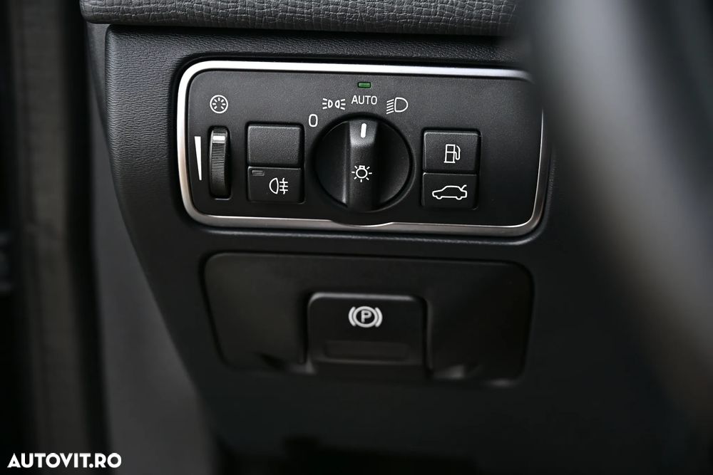 Volvo XC 60 D4 Geartronic Summum - 38