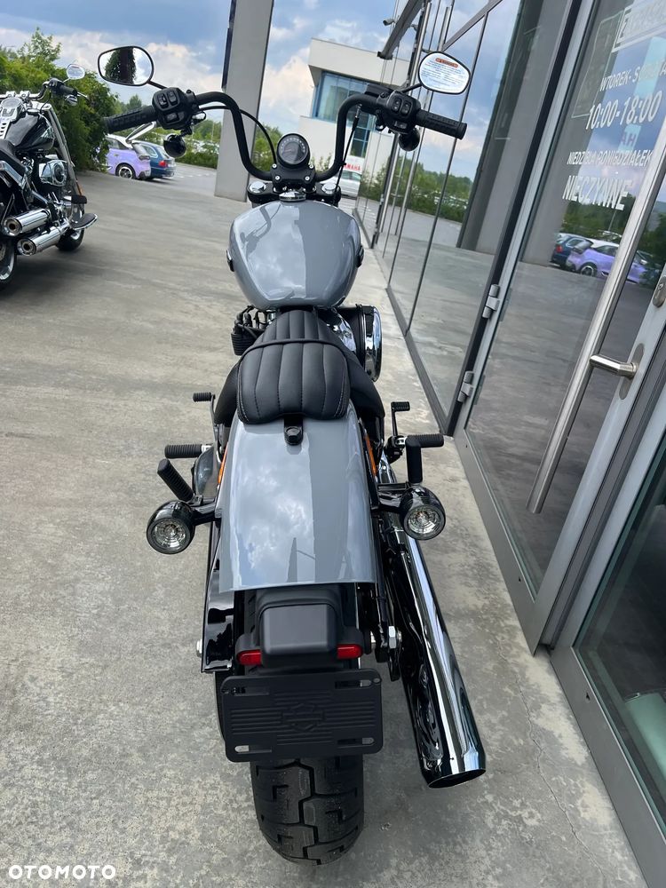 Harley-Davidson Softail Street Bob - 5
