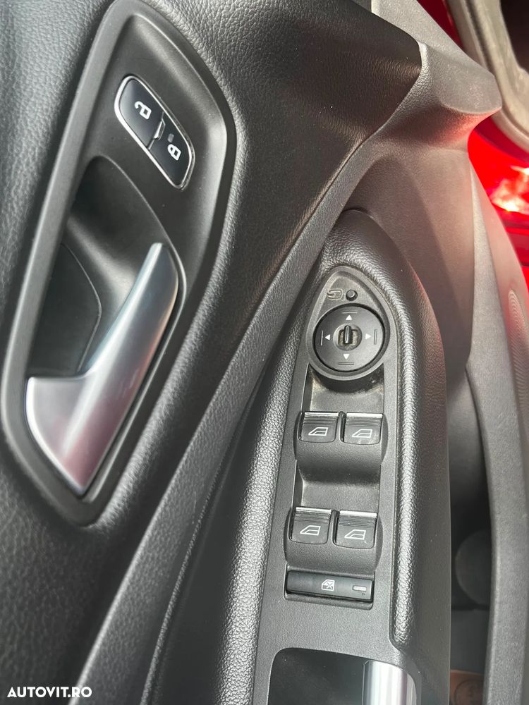 Ford Kuga - 7
