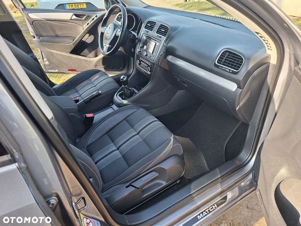 Volkswagen Golf 2.0 TDI DPF MATCH - 6