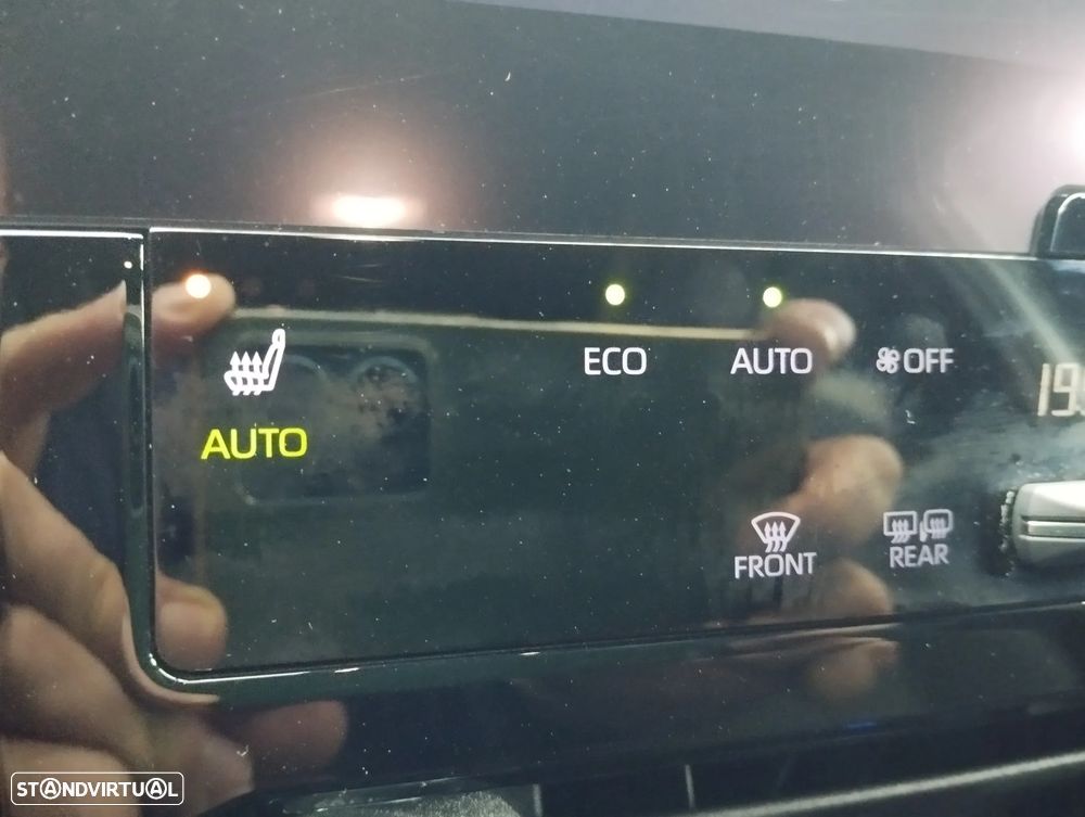 Toyota bZ4X 71,4 kWh Premium - 35