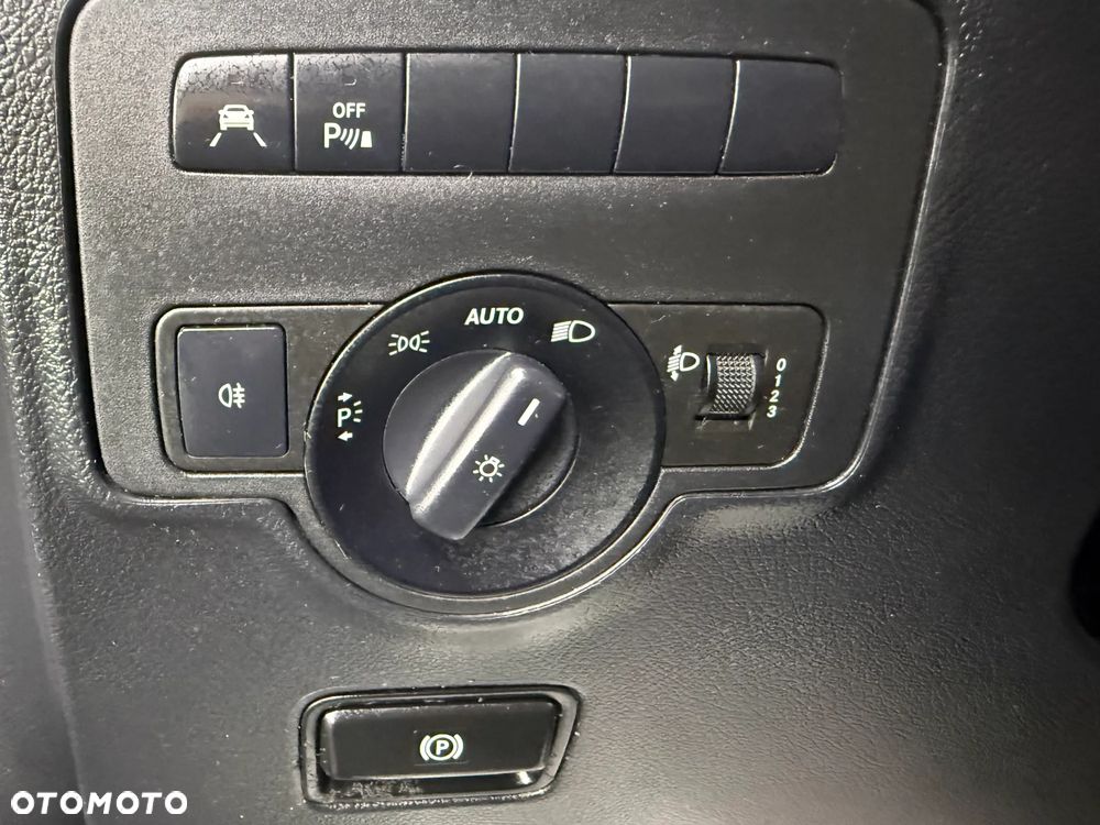 Mercedes-Benz VITO - 8