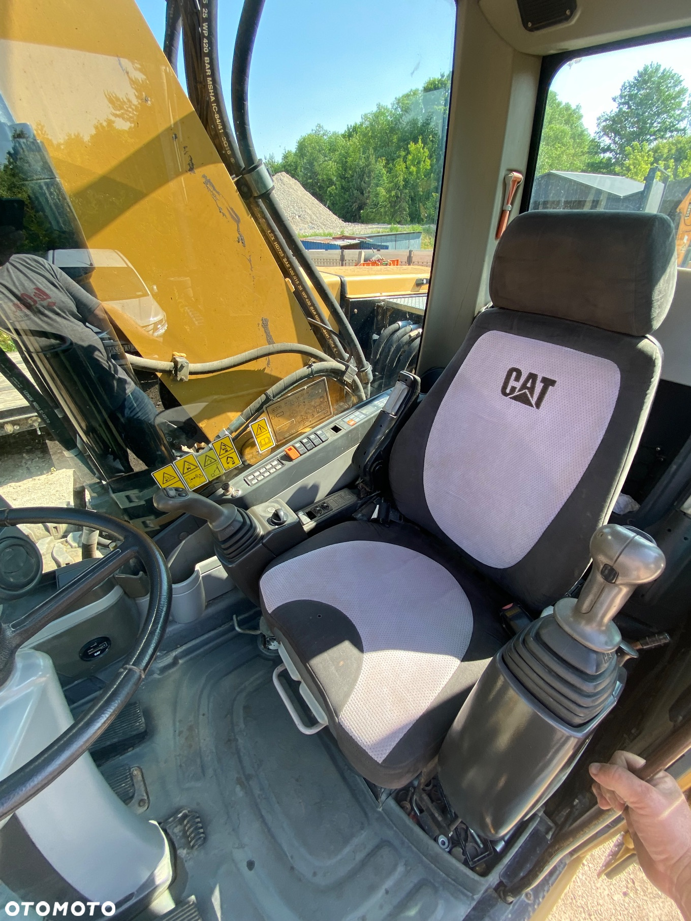 Caterpillar M322D - 20