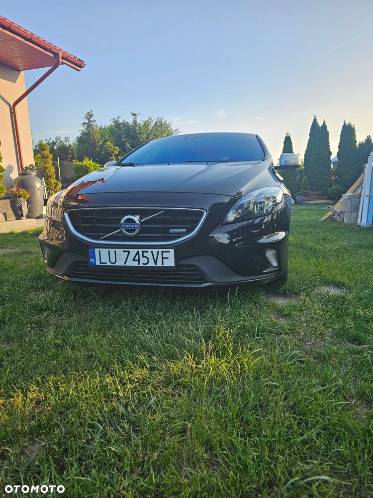 Volvo V40 D4 Drive-E R-Design Momentum - 2