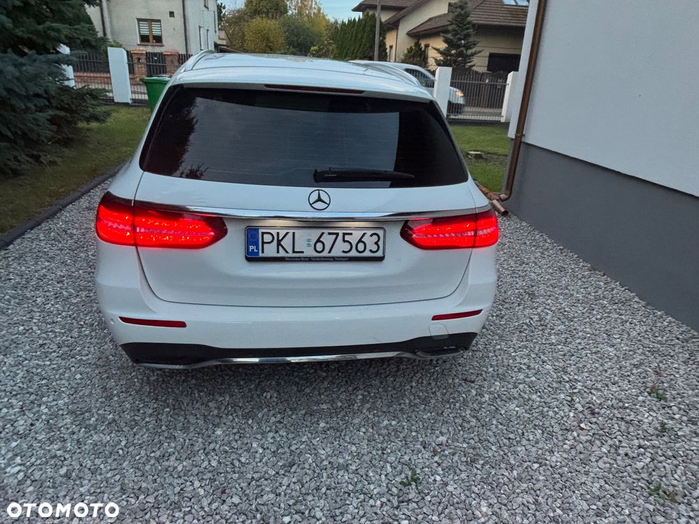 Mercedes-Benz E-Class 2016 photo 5
