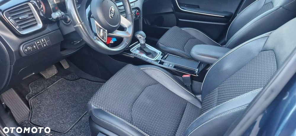 Kia XCeed - 17