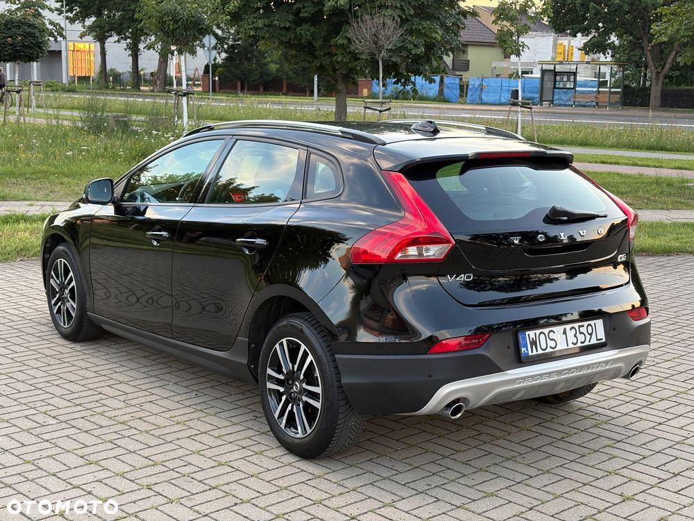 Volvo V40 Cross Country D2 Momentum - 10