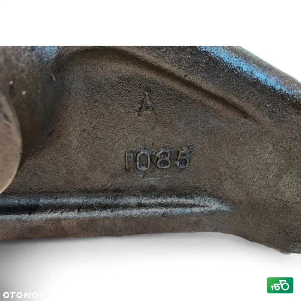 Łącznik łyżki Kiwak John Deere 4400 - 10