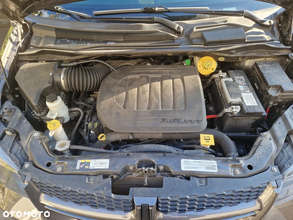 Dodge Grand Caravan 3.6 R/T - 19