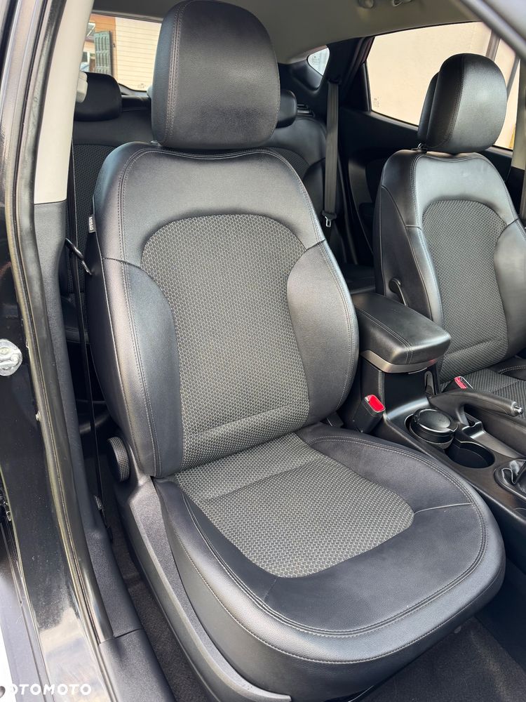 Hyundai ix35 2.0 Premium 2WD - 17