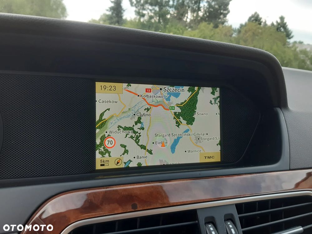 Mercedes-Benz Klasa C 180 CGI Automatik BlueEFFICIENCY - 27