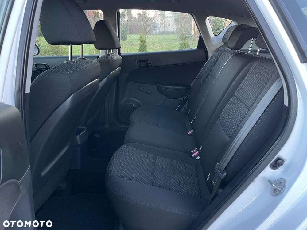 Hyundai i30 1.6 CRDi Blue Classic - 9