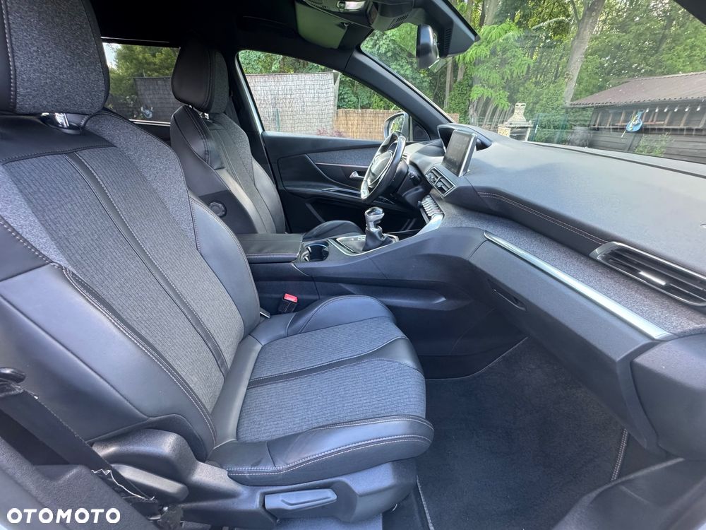 Peugeot 5008 PureTech 130 Allure - 25