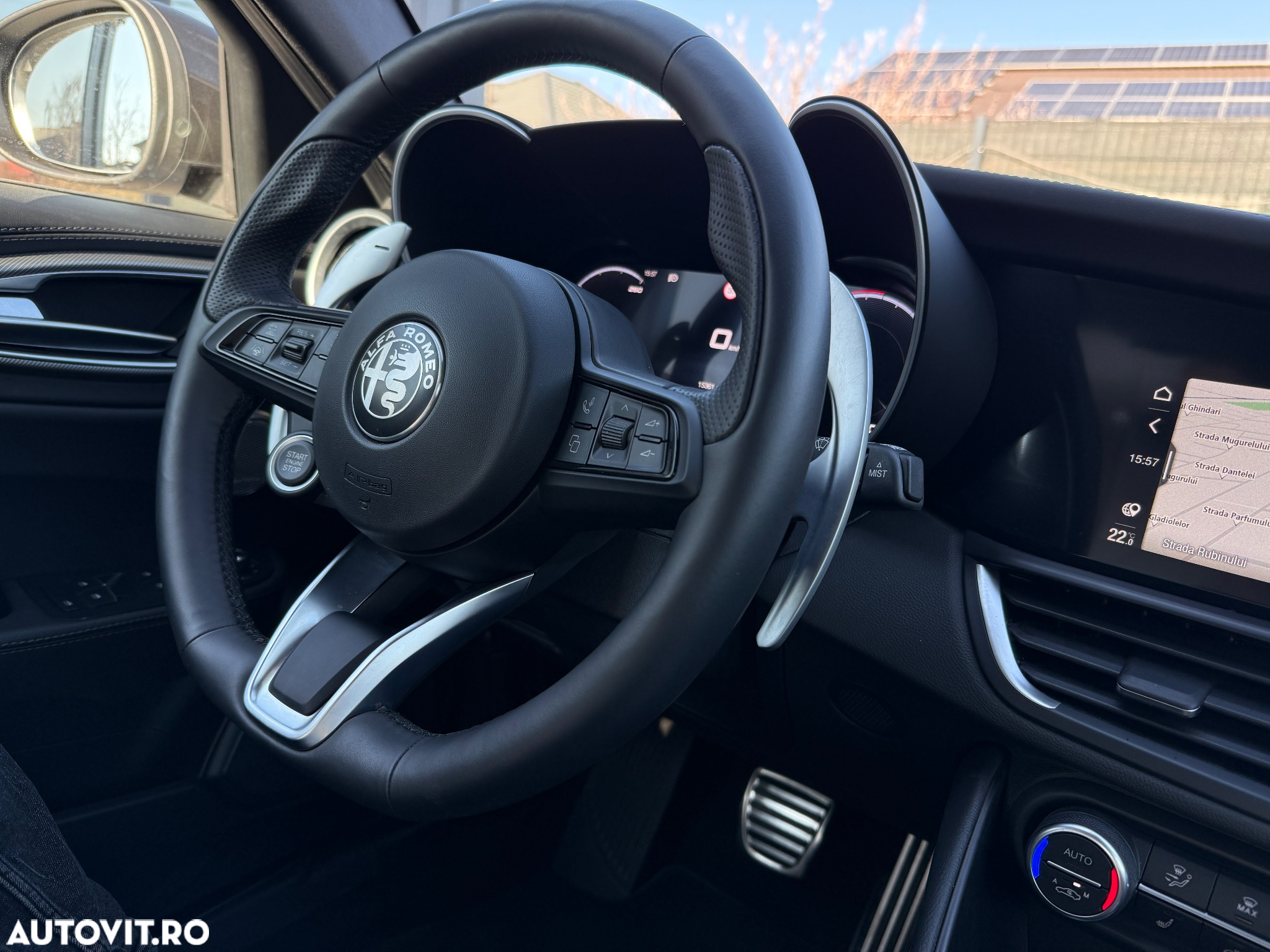 Alfa Romeo Giulia 2.0 Turbo 16V AT8-Q4 Veloce - 17