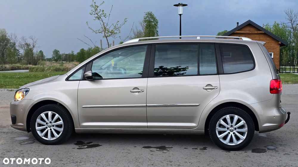 Volkswagen Touran 1.6 TDI DPF Highline - 2
