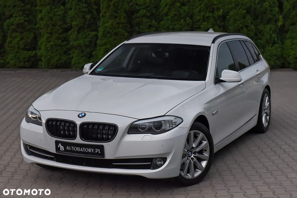 BMW Seria 5 525d xDrive Sport-Aut - 13
