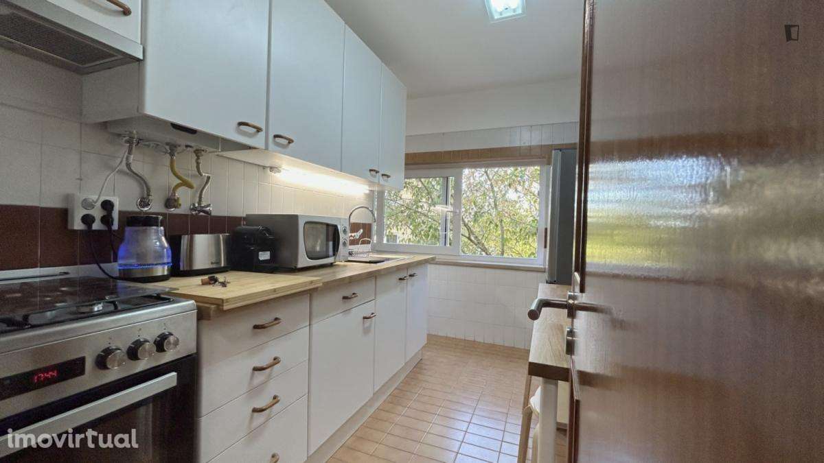 Quarto - localizado em Telheiras Lisbon - Grande imagem: 3/7