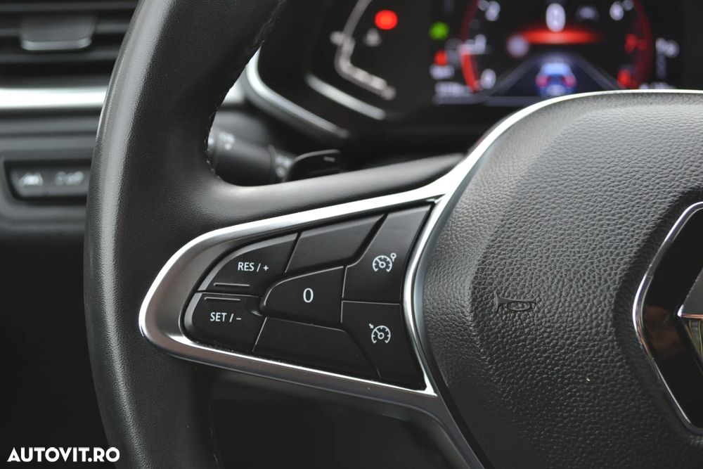 Renault Captur TCe 140 EDC Intense - 28