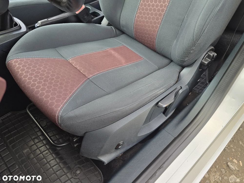 Ford Fiesta 1.4 Titanium - 28