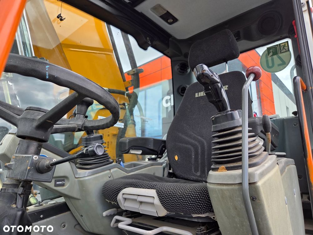 Liebherr A 916 / z Niemiec / - 10